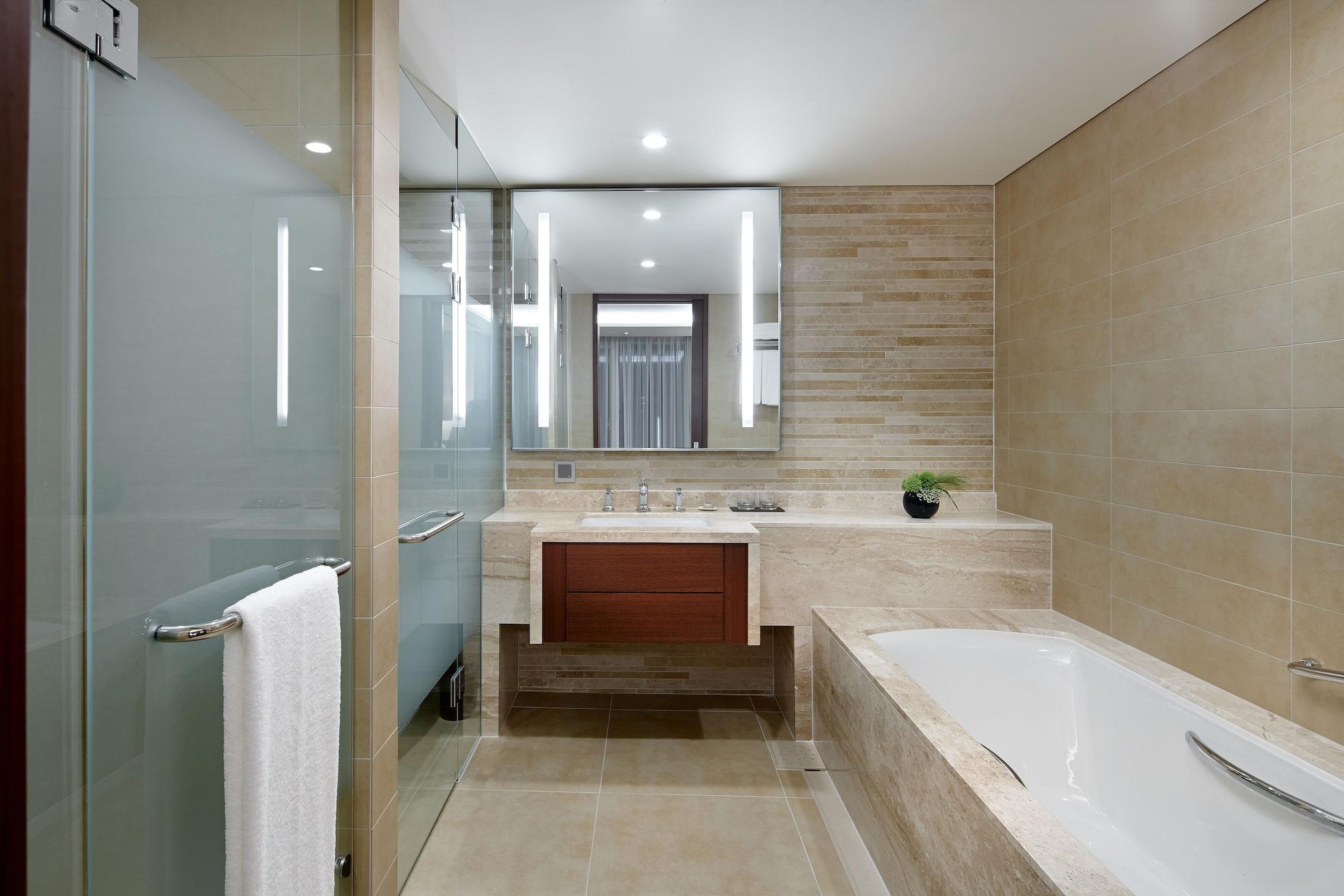 Lotte Hotel 3*
