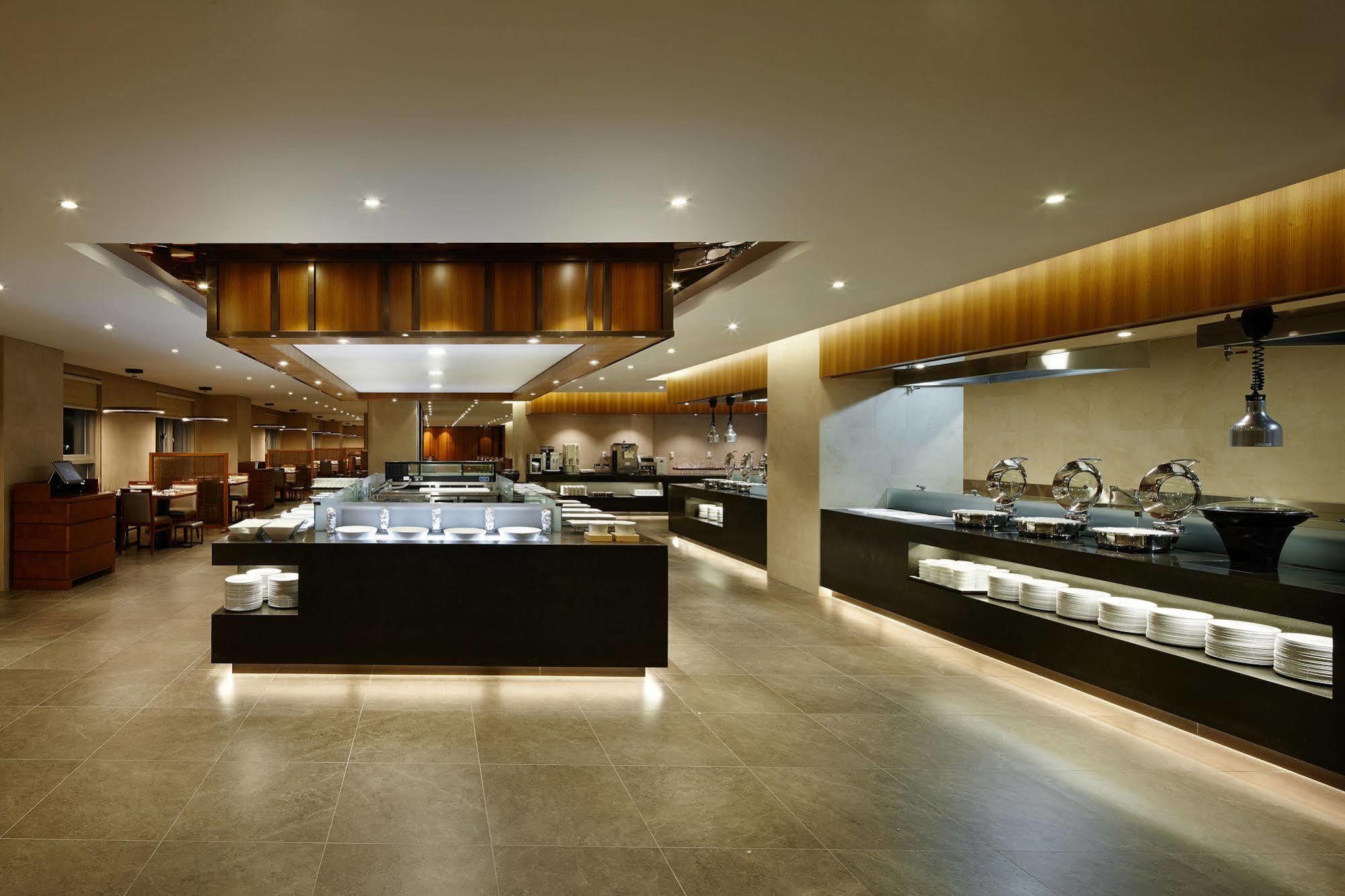 Lotte Hotel 3*